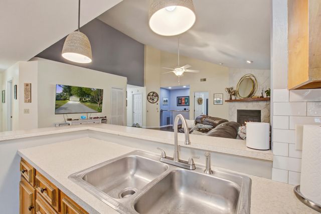 7 Sconesill Lane, Charleston, SC 29414