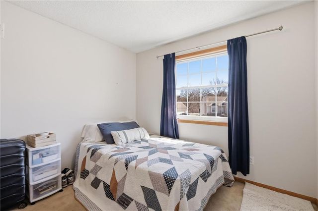 1916 NE Gatewood Drive, Lee's Summit, MO 64086