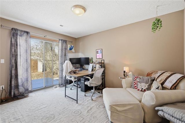 1916 NE Gatewood Drive, Lee's Summit, MO 64086