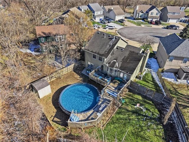 1916 NE Gatewood Drive, Lee's Summit, MO 64086