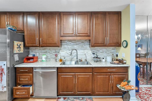 2638 E Gately Dr E 85, West Palm Beach, FL 33415