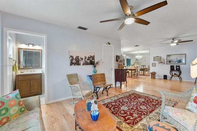 2638 E Gately Dr E 85, West Palm Beach, FL 33415
