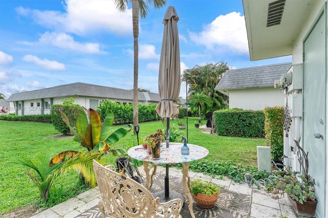 2638 E Gately Dr E 85, West Palm Beach, FL 33415