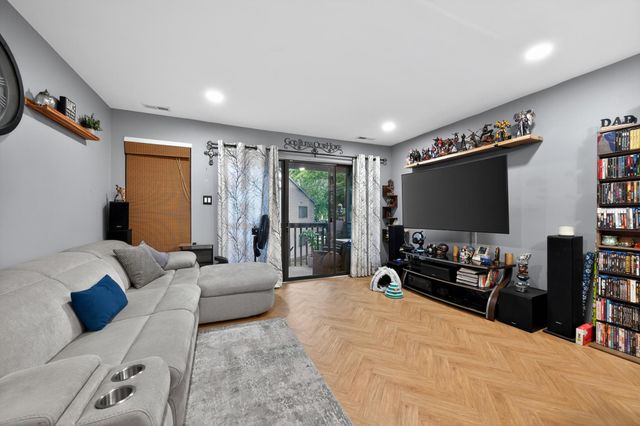 503 BARCLAY WALK, Cherry Hill, NJ 08034