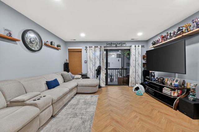 503 BARCLAY WALK, Cherry Hill, NJ 08034