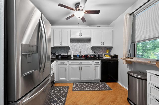 503 BARCLAY WALK, Cherry Hill, NJ 08034