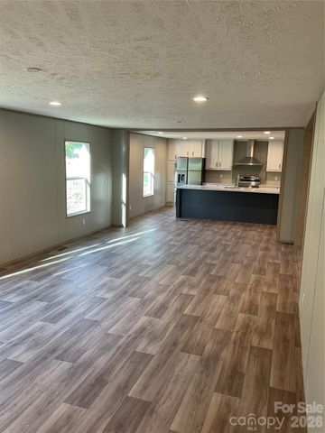 2226 Harris Henrietta Road, Mooresboro, NC 28114