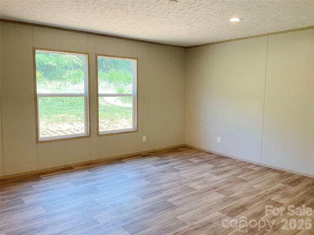 2226 Harris Henrietta Road, Mooresboro, NC 28114