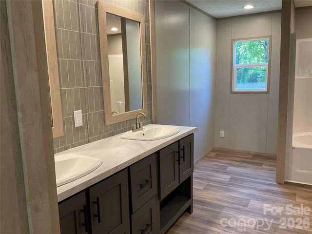 2226 Harris Henrietta Road, Mooresboro, NC 28114