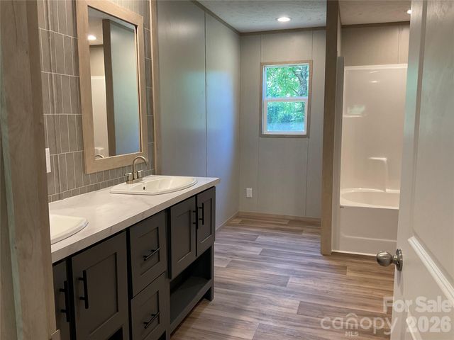 2226 Harris Henrietta Road, Mooresboro, NC 28114
