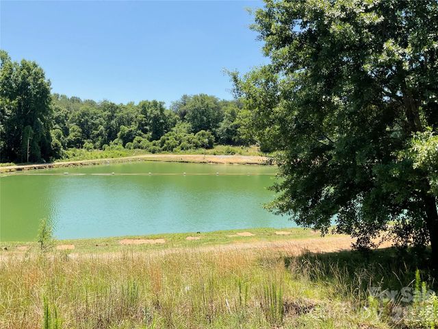 2226 Harris Henrietta Road, Mooresboro, NC 28114