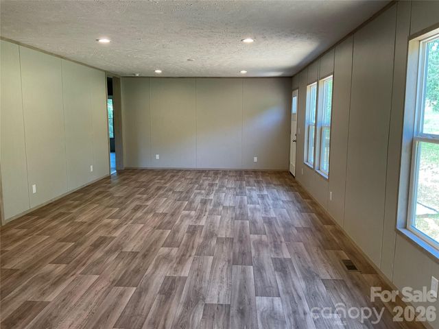 2226 Harris Henrietta Road, Mooresboro, NC 28114