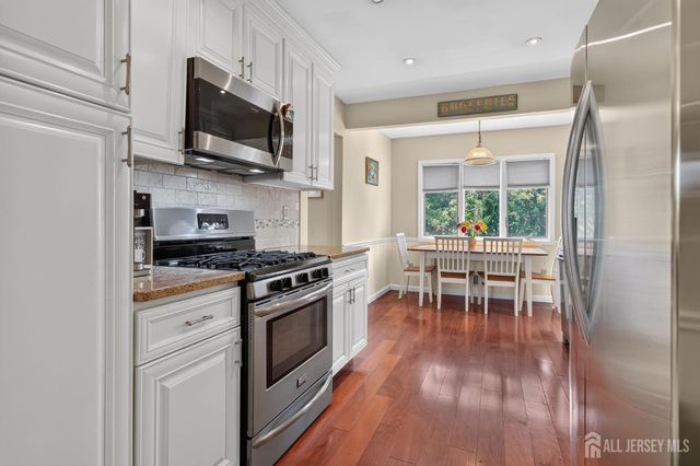 38 Bruce Court, Milltown, NJ 08850