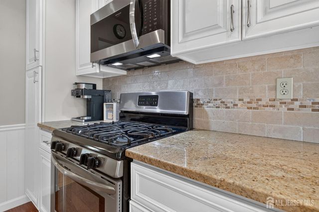 38 Bruce Court, Milltown, NJ 08850