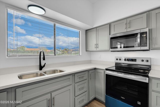 11864 N Copper Butte Drive, Oro Valley, AZ 85737