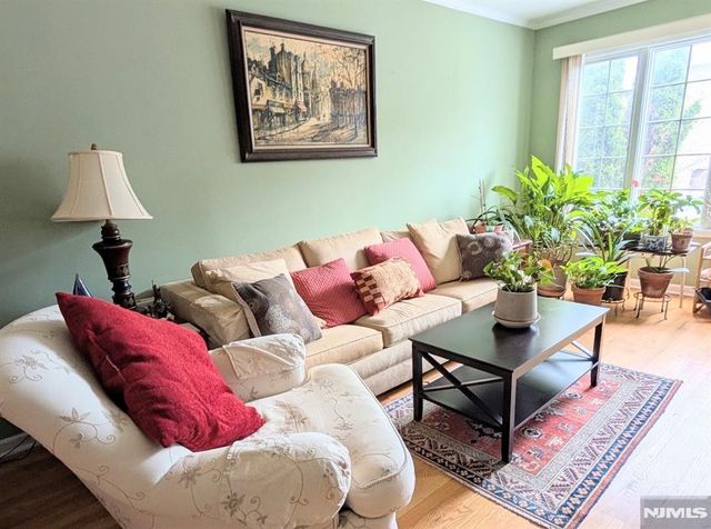 2471 7th Street, Fort Lee, NJ 07024