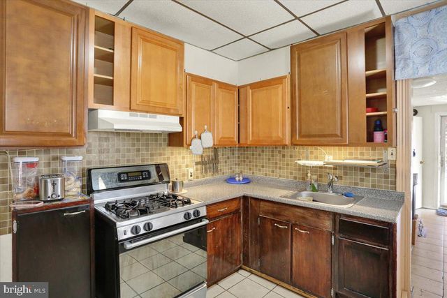 943 N 10TH ST, Reading, PA 19604