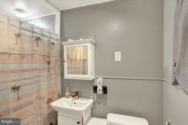 943 N 10TH ST, Reading, PA 19604