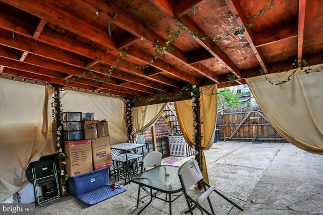 943 N 10TH ST, Reading, PA 19604