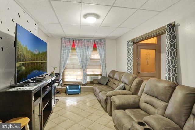 943 N 10TH ST, Reading, PA 19604