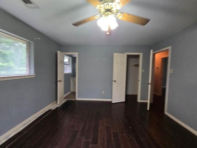 509 Bobcat Lane, Daisetta, TX 77533