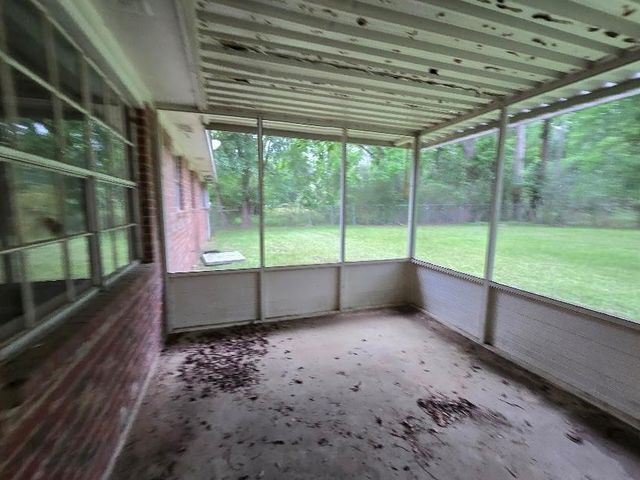 509 Bobcat Lane, Daisetta, TX 77533