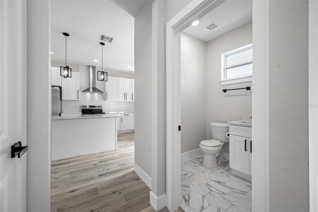 6910 DARTMOUTH AVENUE N, St Petersburg, FL 33710