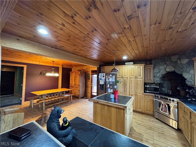 1449 St Rte 124, Coolville, OH 45723