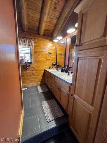 1449 St Rte 124, Coolville, OH 45723