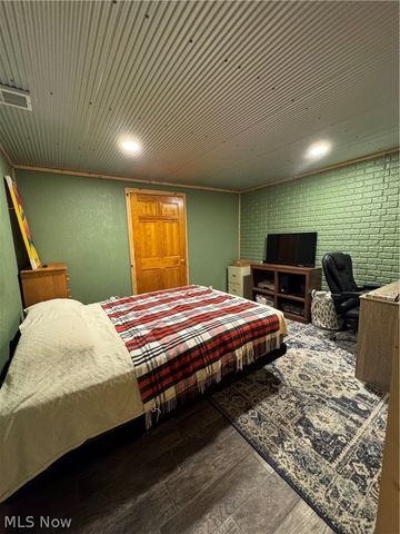 1449 St Rte 124, Coolville, OH 45723