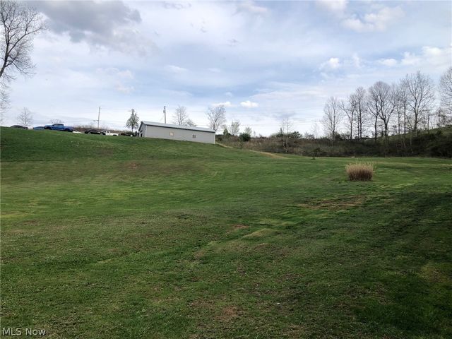 1449 St Rte 124, Coolville, OH 45723