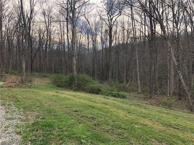 1449 St Rte 124, Coolville, OH 45723