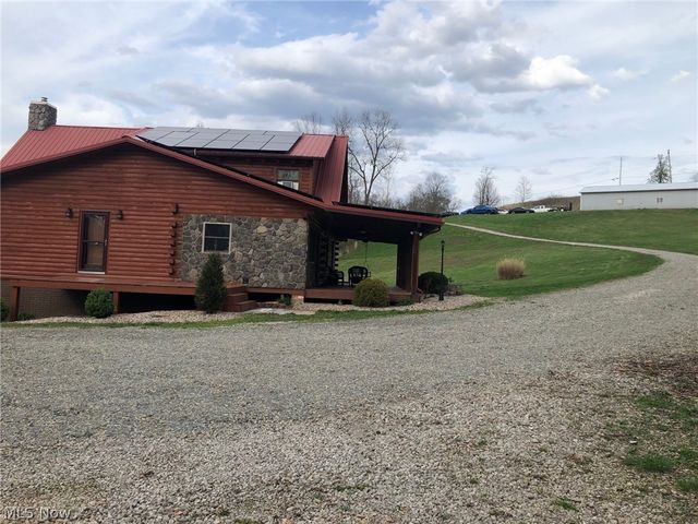 1449 St Rte 124, Coolville, OH 45723