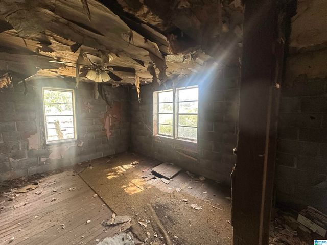 1805 16TH WAY N, Bessemer, AL 35020