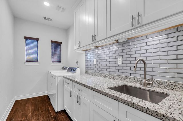 17 Bellingham Court, Montgomery, TX 77356