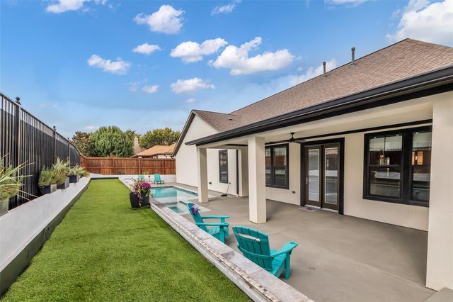 17 Bellingham Court, Montgomery, TX 77356