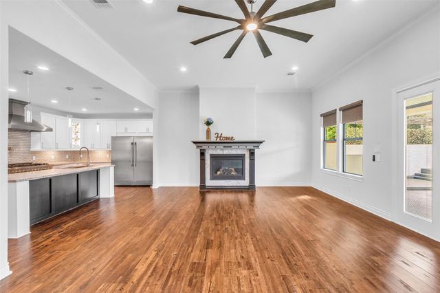 17 Bellingham Court, Montgomery, TX 77356