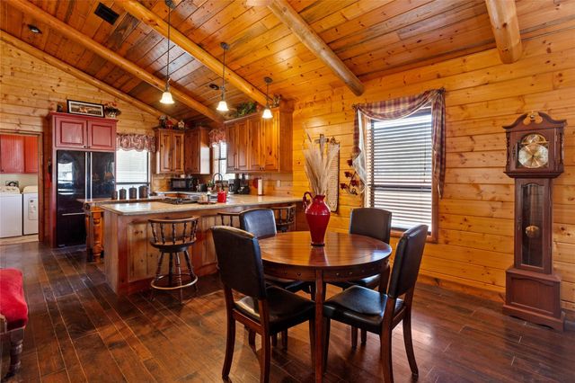 3414 Avenue C, Dickinson, TX 77539