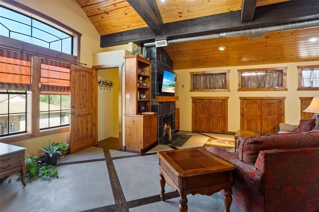 3414 Avenue C, Dickinson, TX 77539