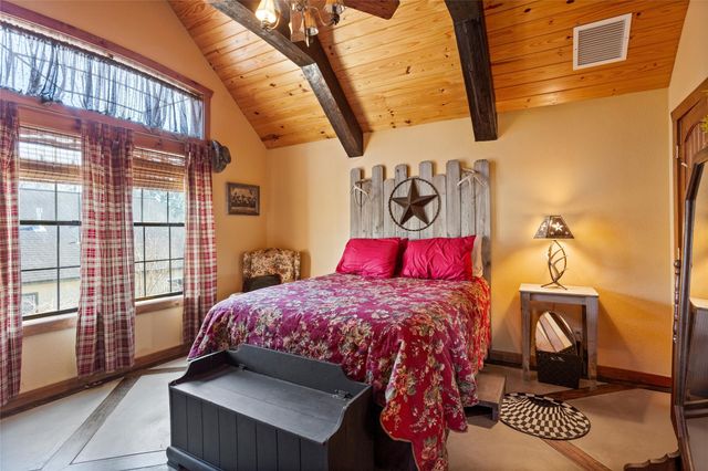 3414 Avenue C, Dickinson, TX 77539