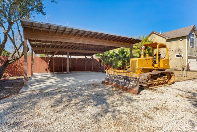 3414 Avenue C, Dickinson, TX 77539