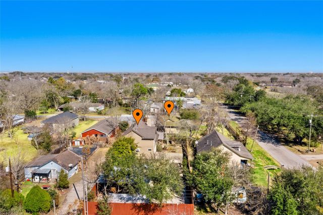 3414 Avenue C, Dickinson, TX 77539