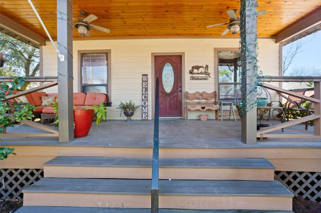 3414 Avenue C, Dickinson, TX 77539