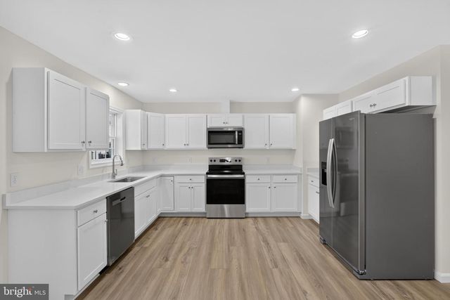 411 W REED ST, Dover, DE 19901