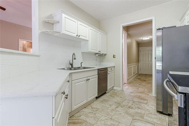 2192 Pilgrim Mill Circle, Cumming, GA 30041