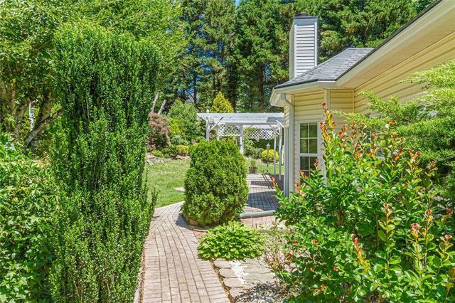 2192 Pilgrim Mill Circle, Cumming, GA 30041