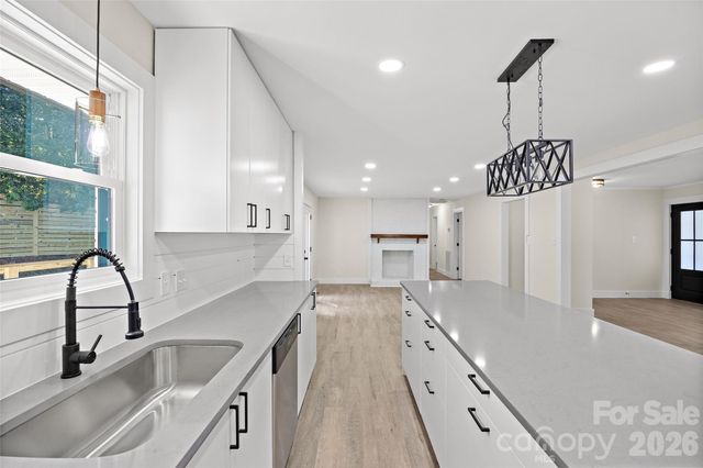 8033 Ritter Drive, Charlotte, NC 28270