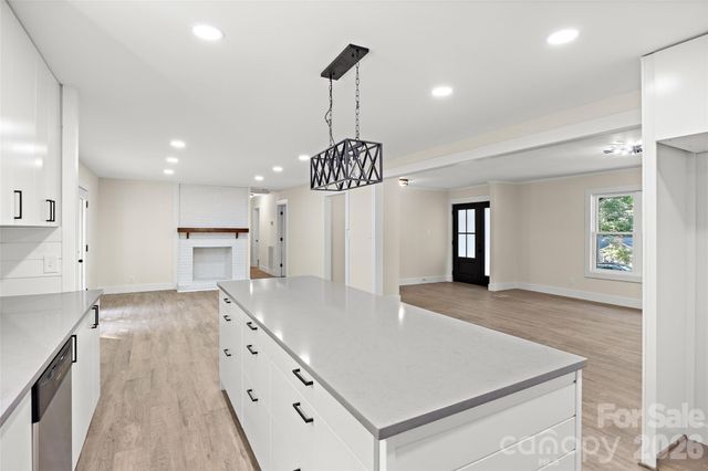 8033 Ritter Drive, Charlotte, NC 28270