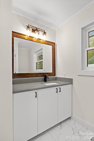 8033 Ritter Drive, Charlotte, NC 28270