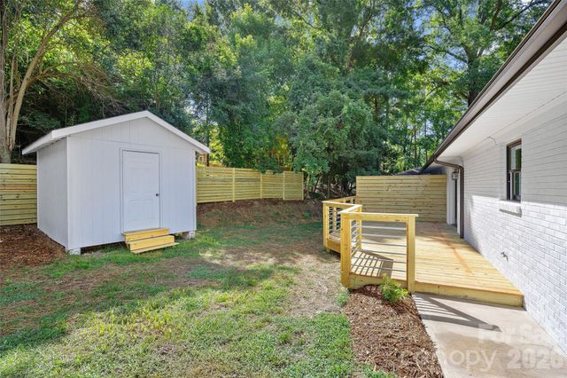 8033 Ritter Drive, Charlotte, NC 28270